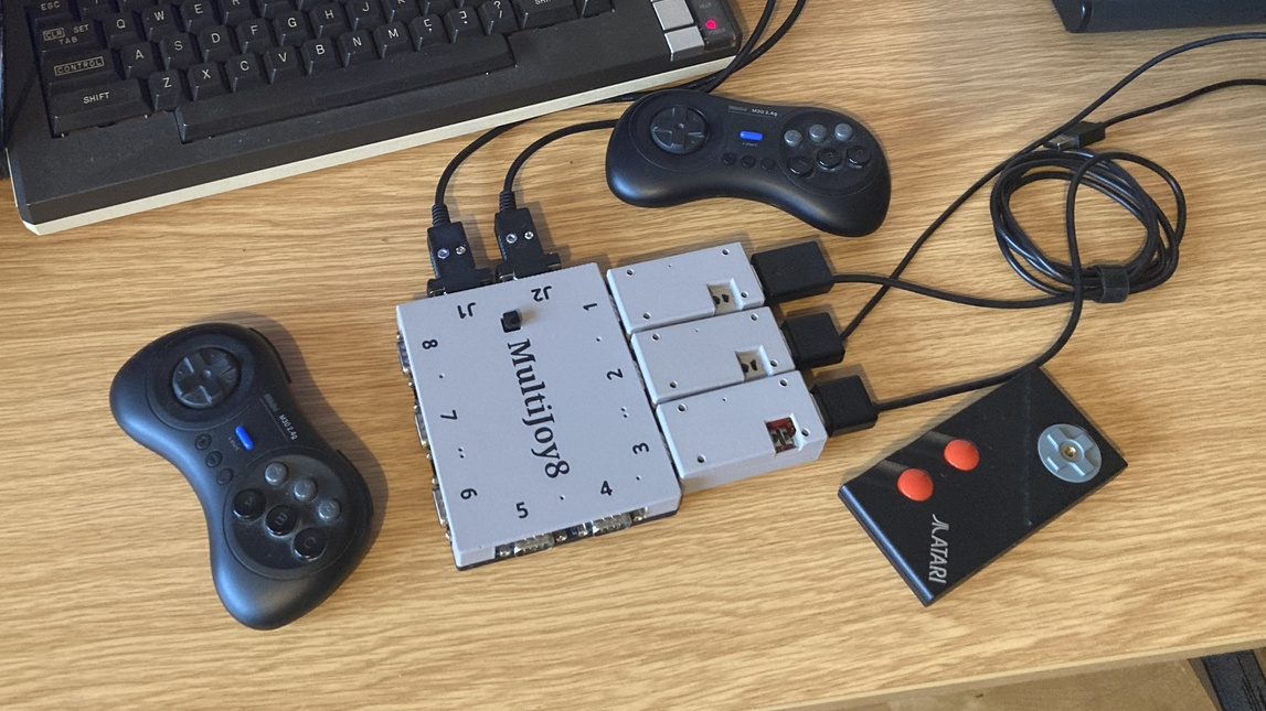 MultiJoy s bezdr�tov�mi ovlada�i