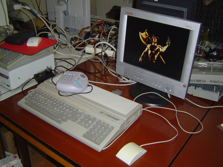 Atari Falcon030 with powerpad