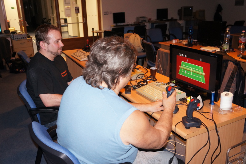 Chris and Slacha playing Atari Tennis
