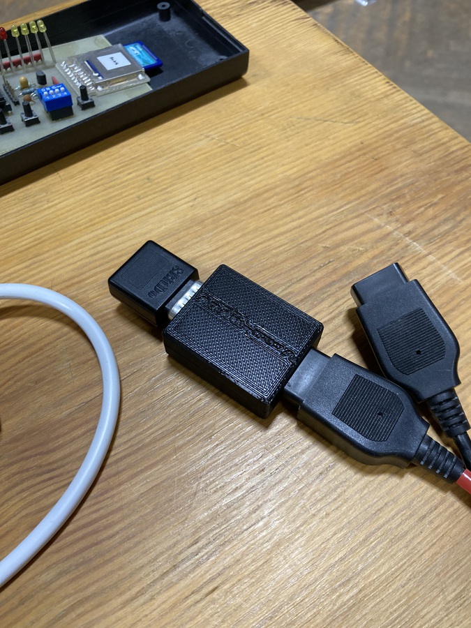Sega Megadrive adapter with 8bitDo wireless dongle