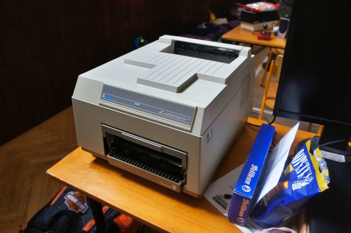 Laser printer Atari SLM804