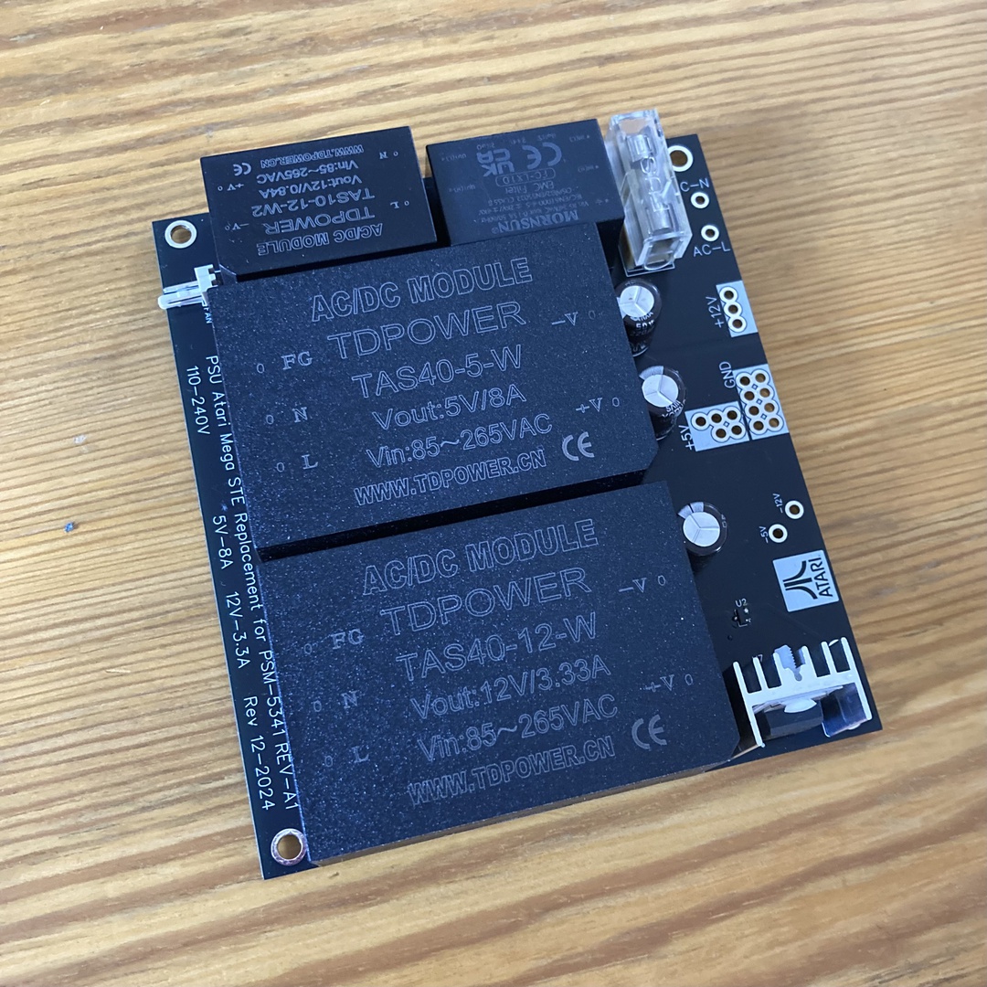Zdroj pro Atari TT030