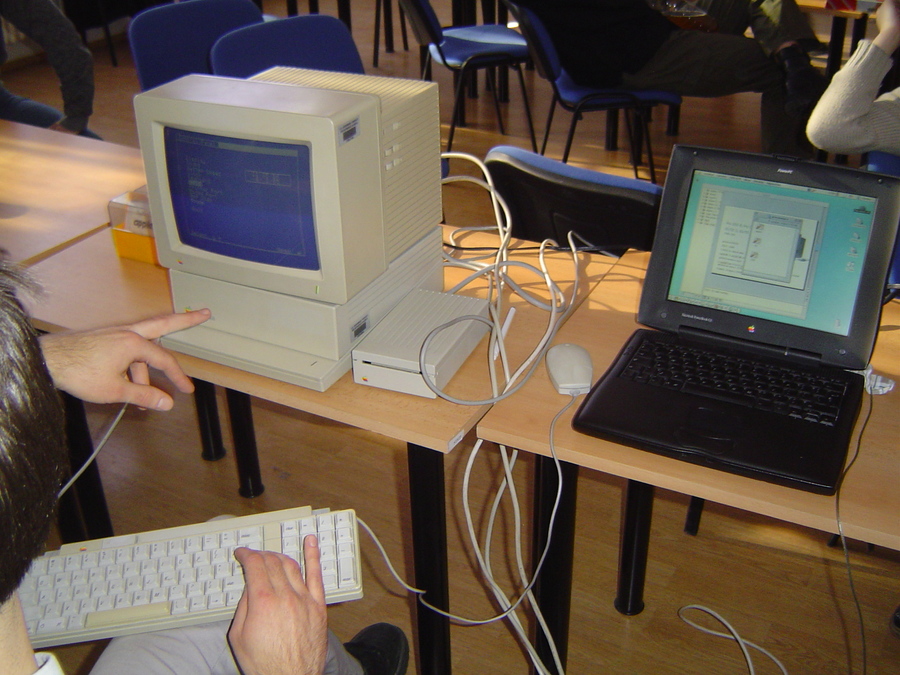 Apple IIgs in network with Apple notebook