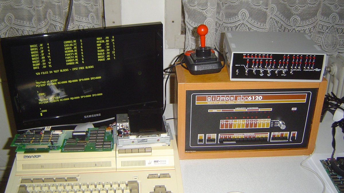 SBC6120 (PDP-8 replica)