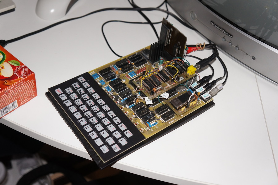 ZX80 replica with NMI generator