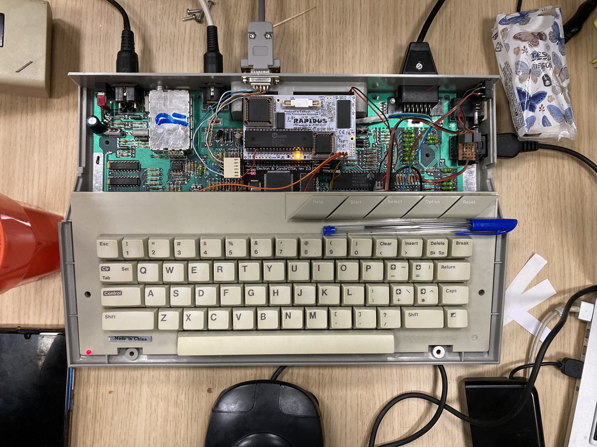 Atari XE with Rapidus