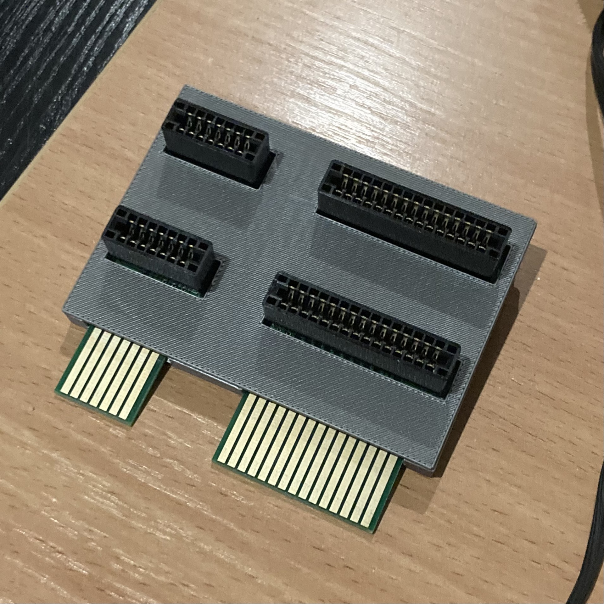 Port expander for Atari XE