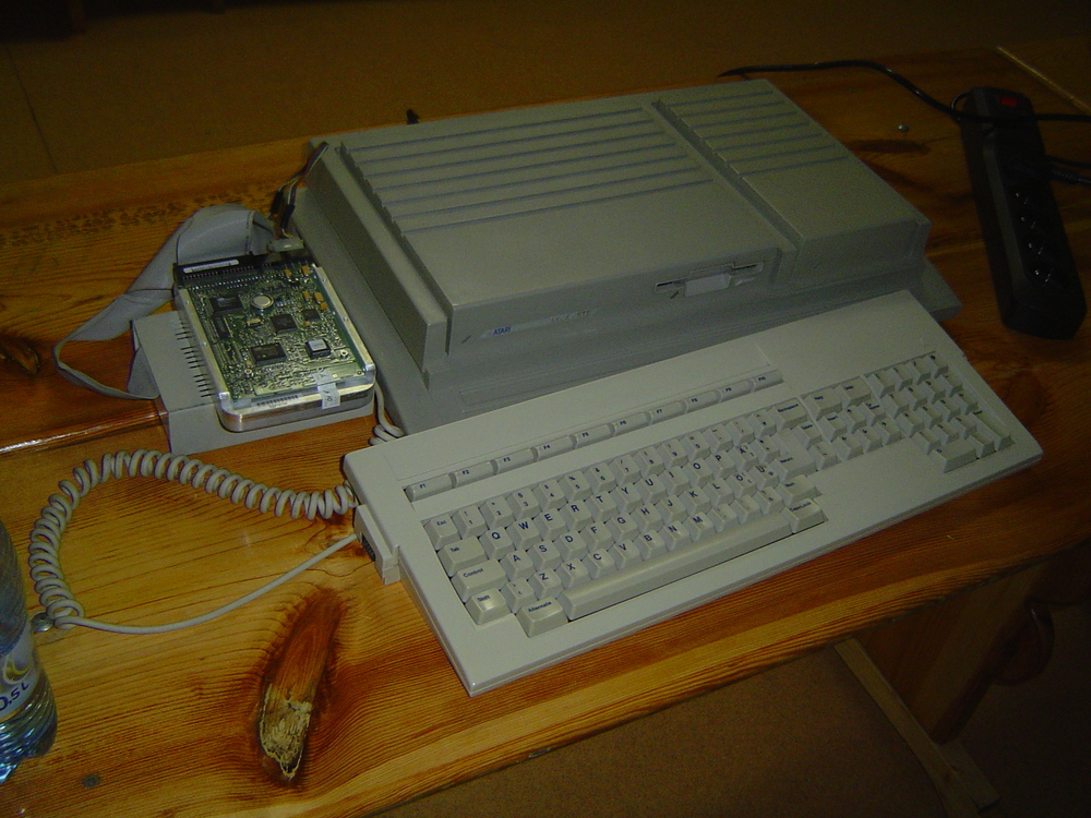 Atari MEGA STE with HDD
