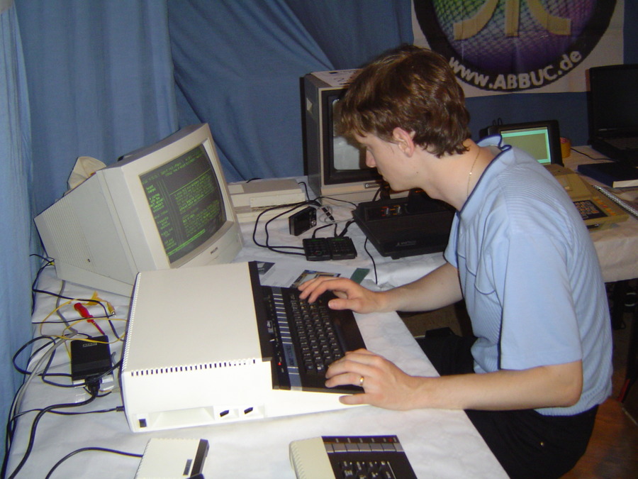 PepaX browses internet with Atari 1250XLD